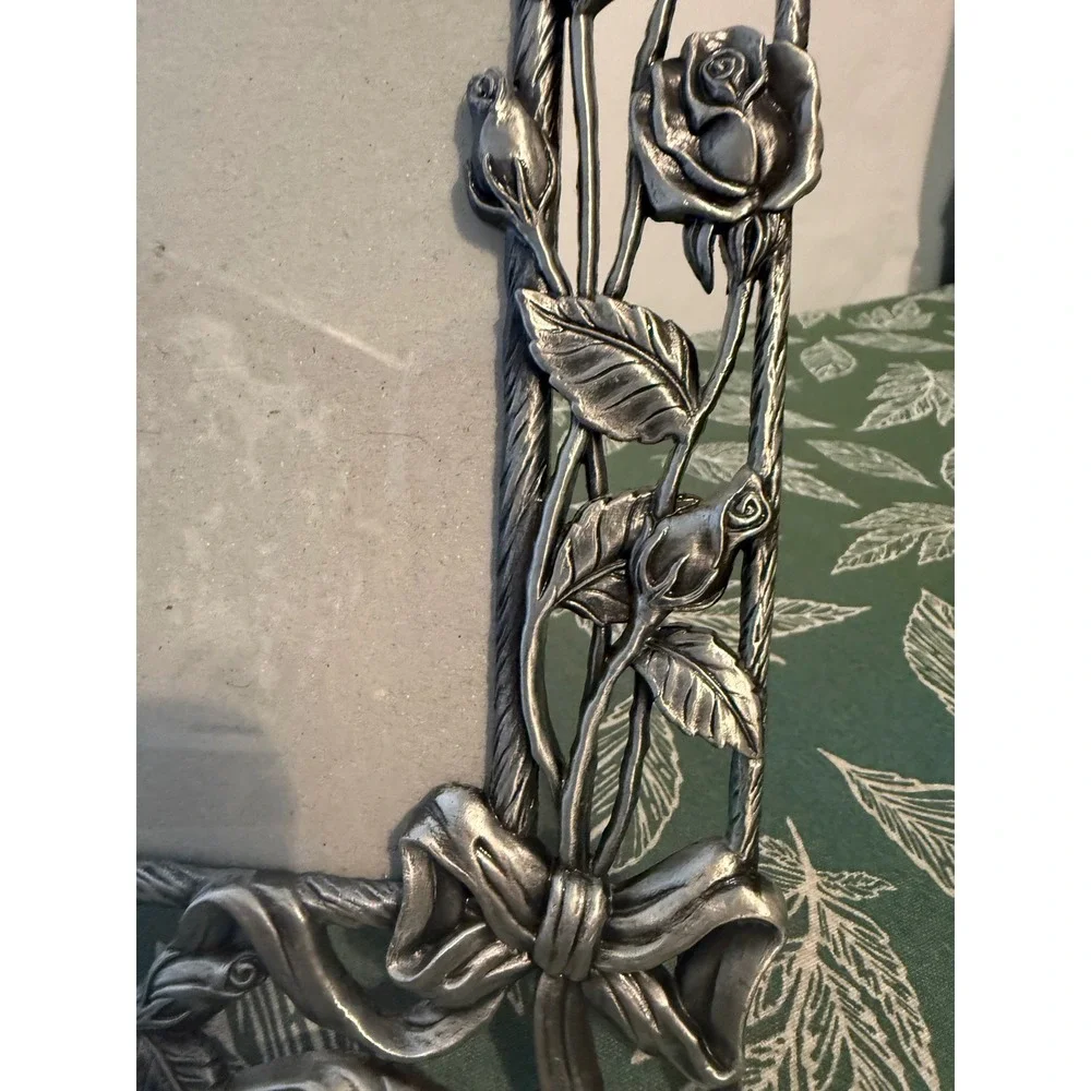 Unbranded ornate pewter