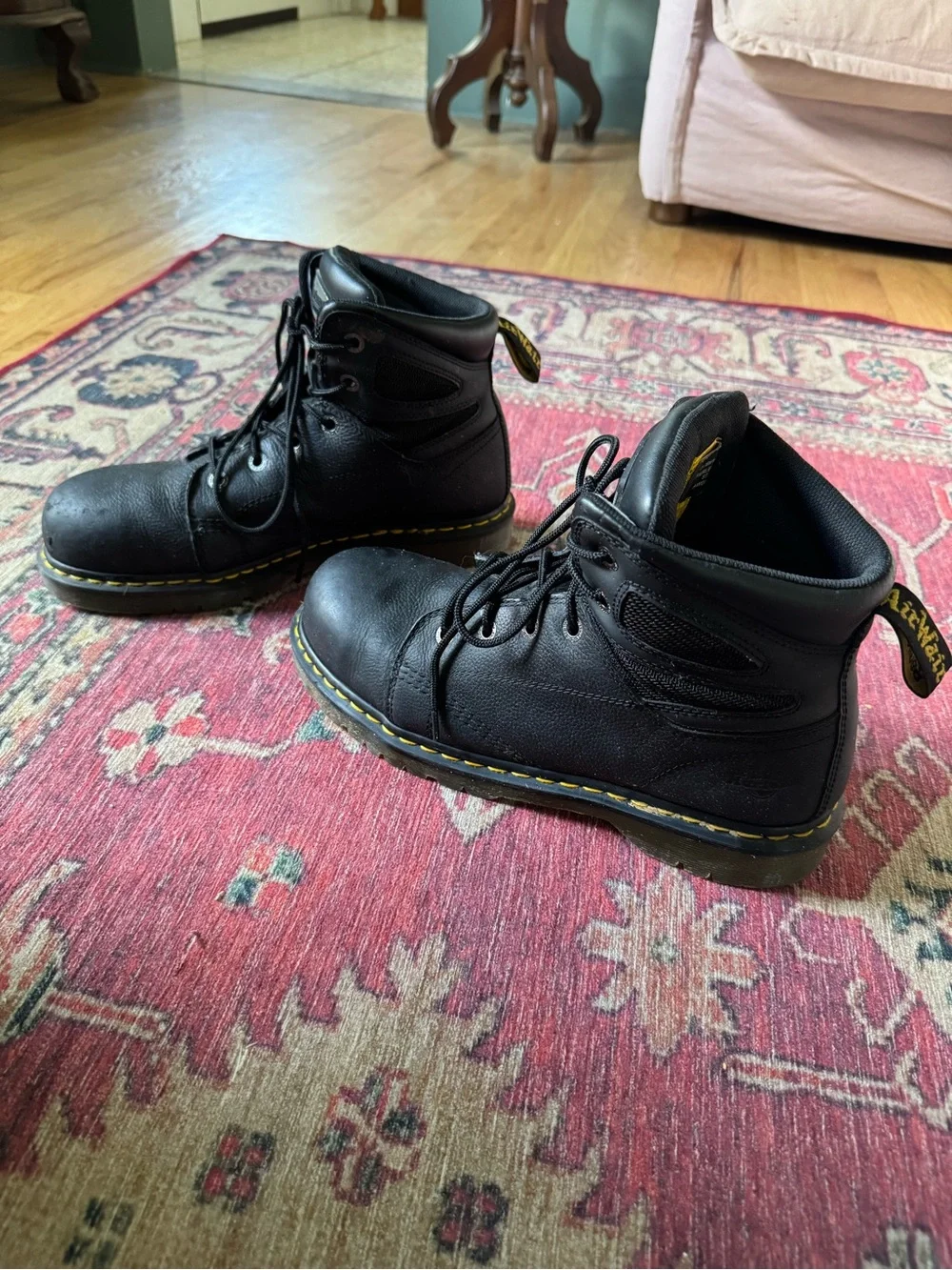 Dr. Martens secure leather black