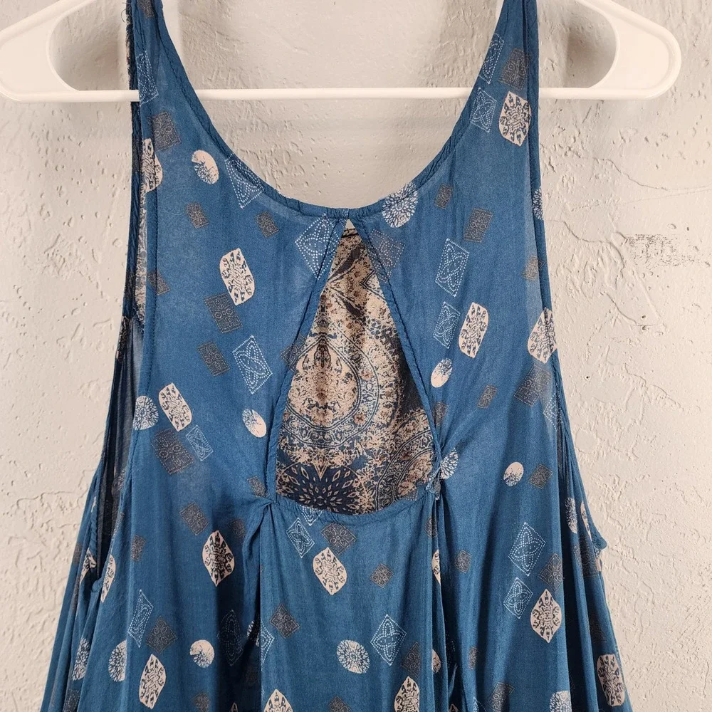 Free People keyhole that