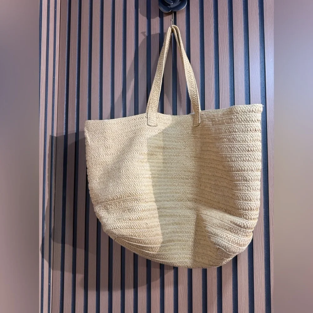 Btb Los Angeles stylish beige