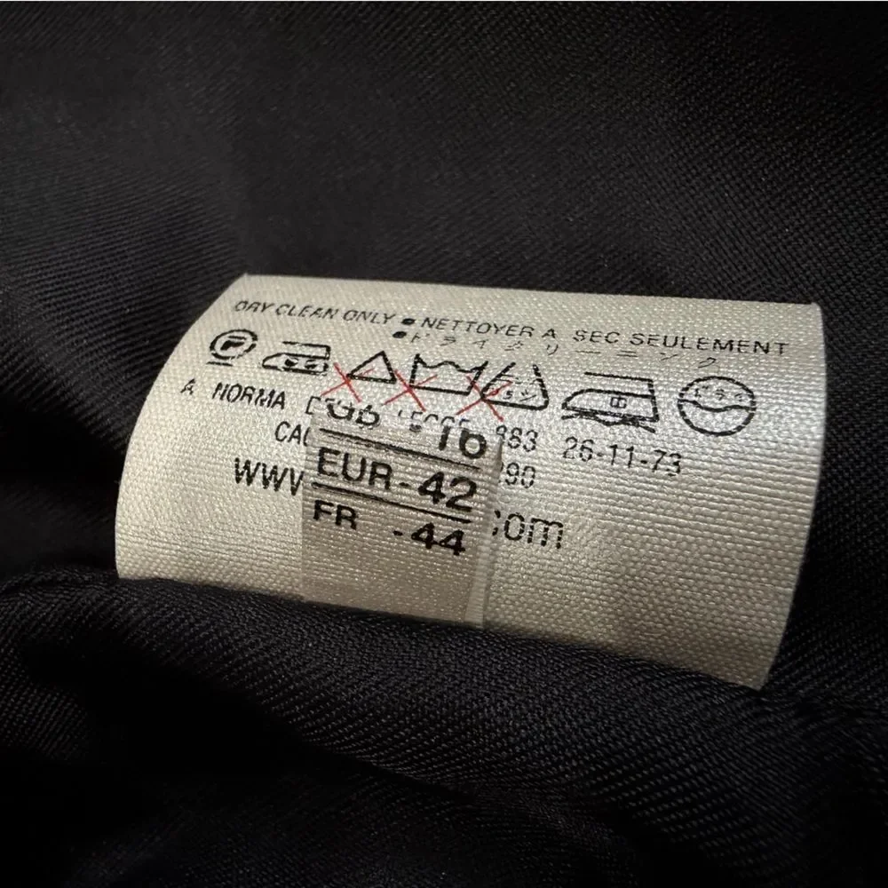 Gloverall brand color