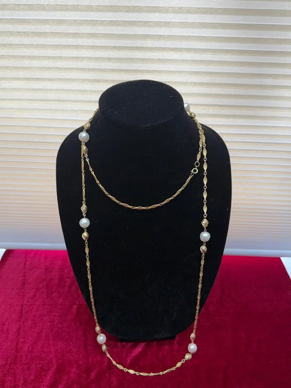 Vintage Long Gold tone and Pearl Necklace