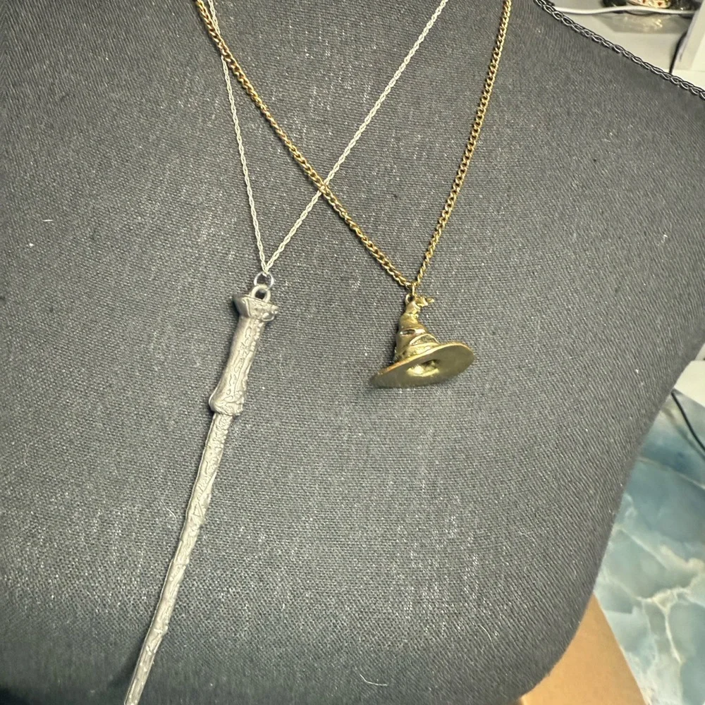 Harry Potter theme Gold and Silver Wand and Hat Necklace‎ Set