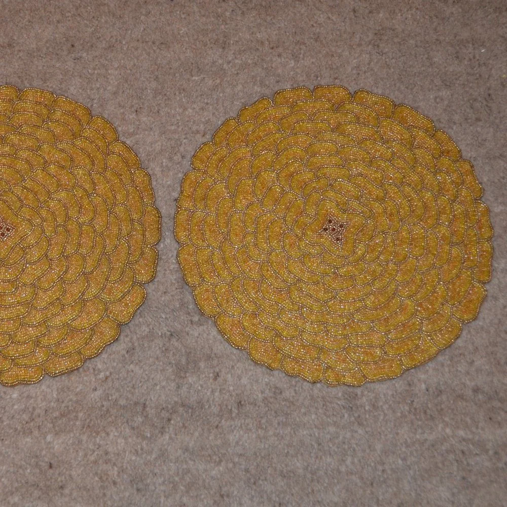 RARE 2 NWT DESIGNER KIM SEYBERT GOLD SUMMER FLOWER FLORAL BEADED TABLE PLACEMAT