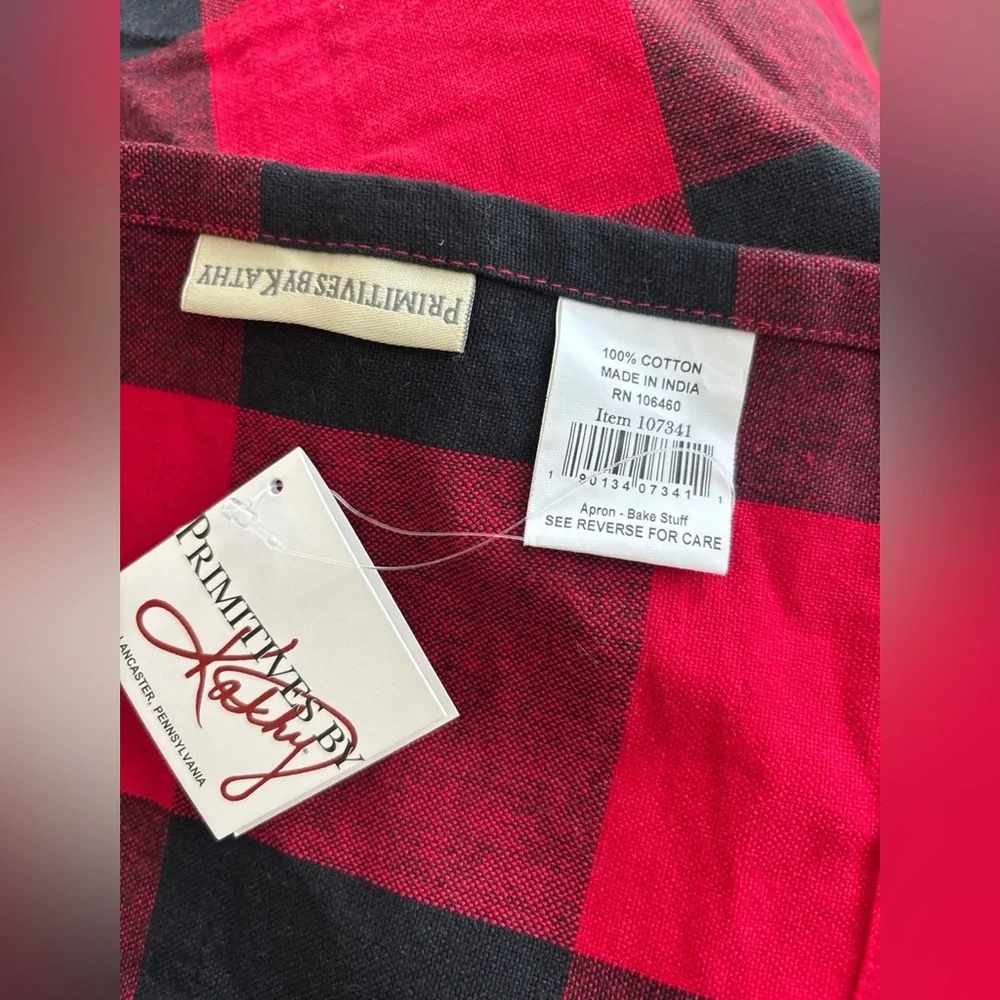 Primitives by Kathy Apron - Let's Bake Stuff and Watch Christmas Movies‎ Plaid