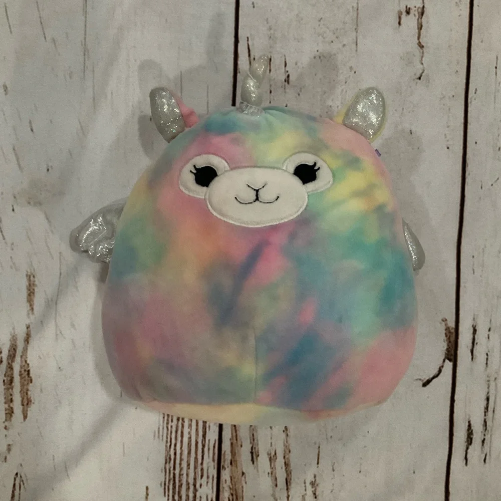 Squishmallows lucy may