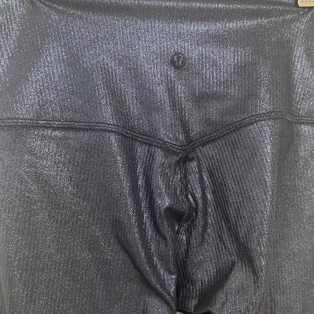 lululemon athletica shiny navy