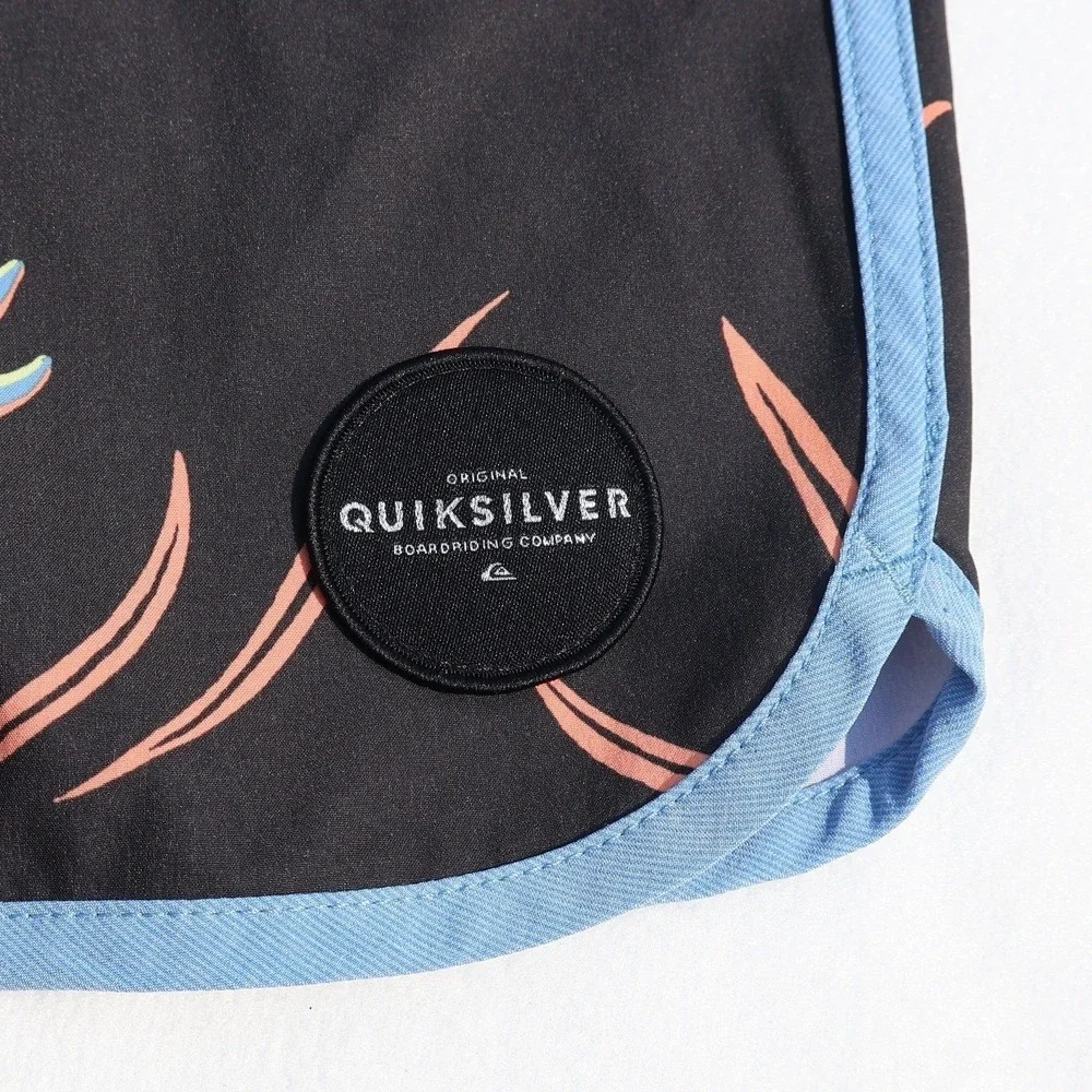 Quiksilver Highline Board Shorts Men's Size 31 Black Floral Barbed Wire Print