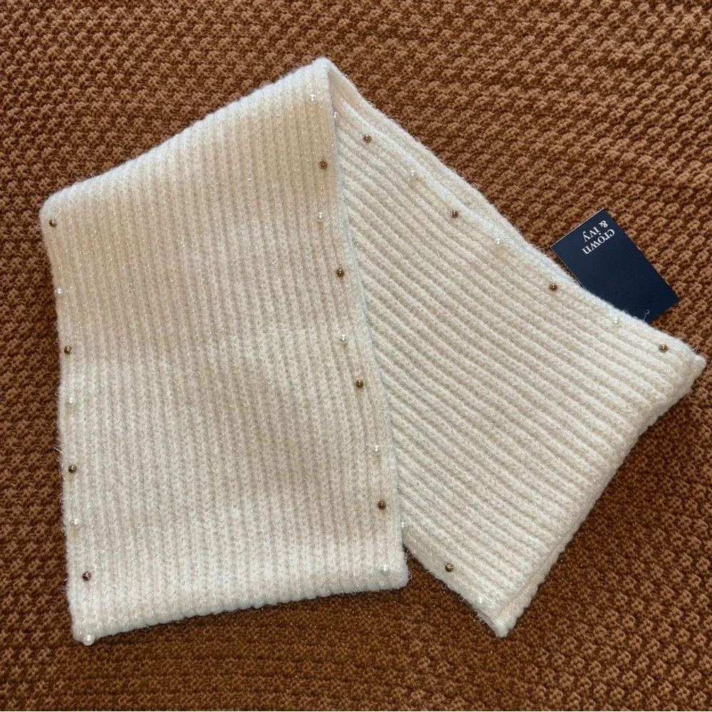 Crown & Ivy Ivory Pearl Knit Infinity Circle Scarf Women’s One Size NWT