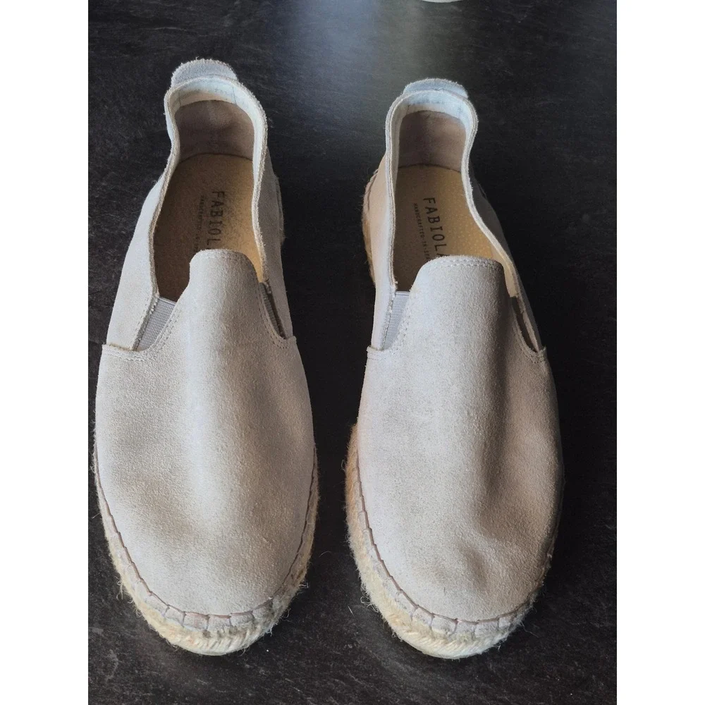 Fabiolas women suede