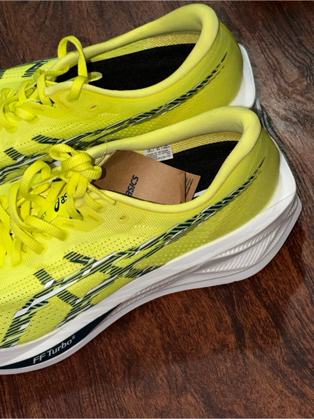 Asics 🟡brand new