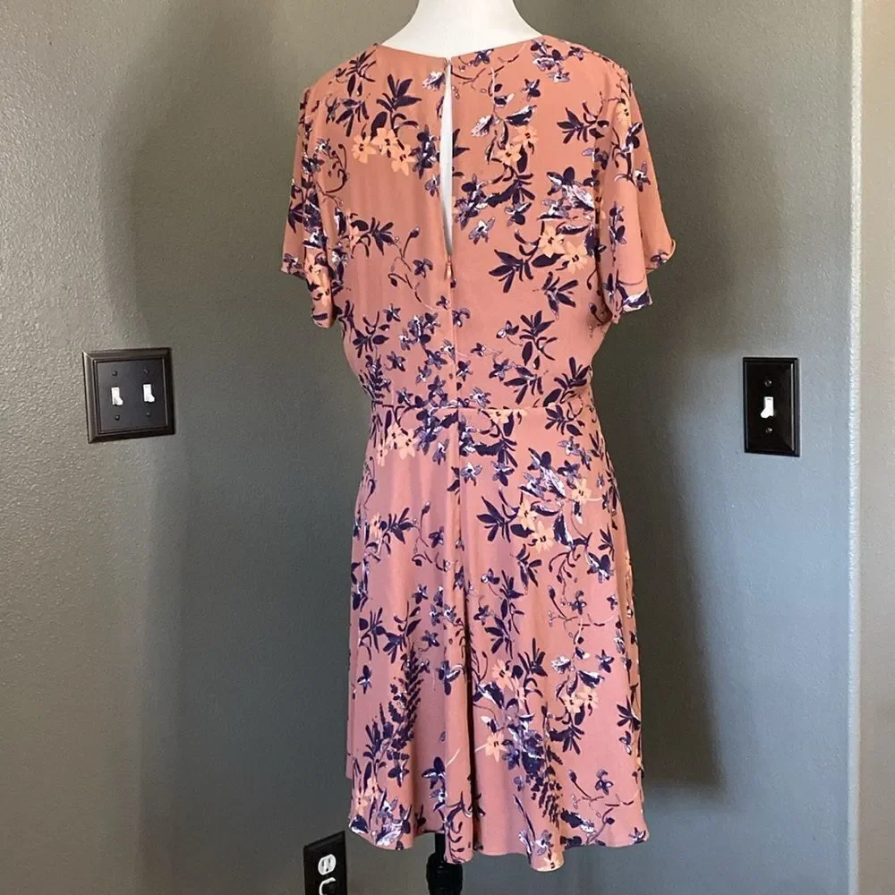 Express shirt sleeve