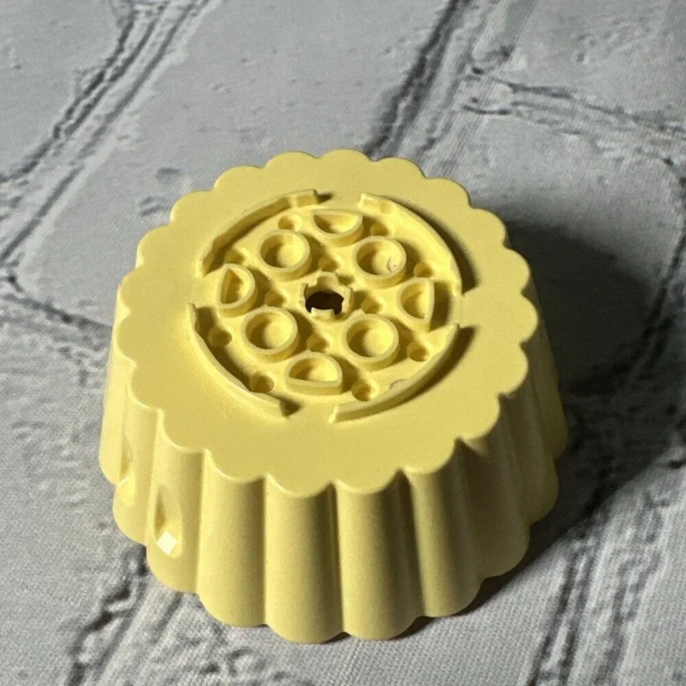 Lego Duplo Yellow Cupcake Muffin Bottom Replacement Piece Baking Set Cup Cake