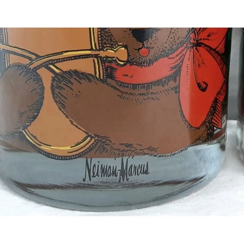 Neiman Marcus excellent preloved