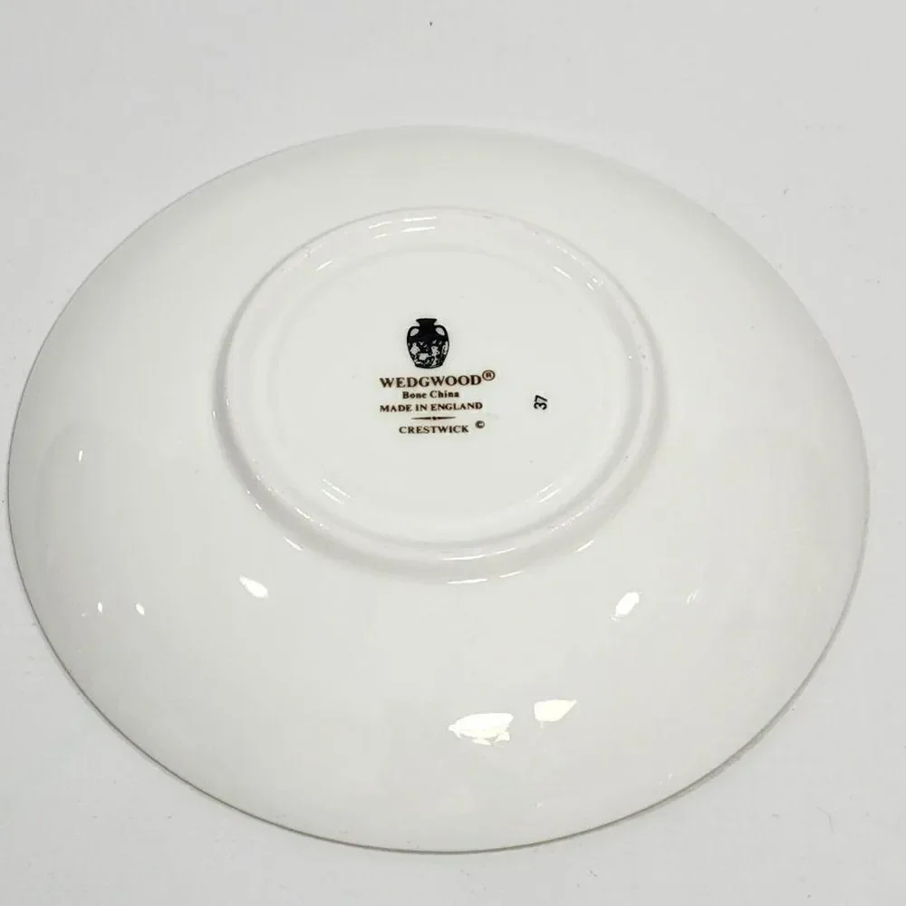 Wedgwood crestwick bone