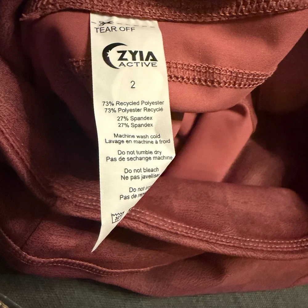 Zyia Active zyia active