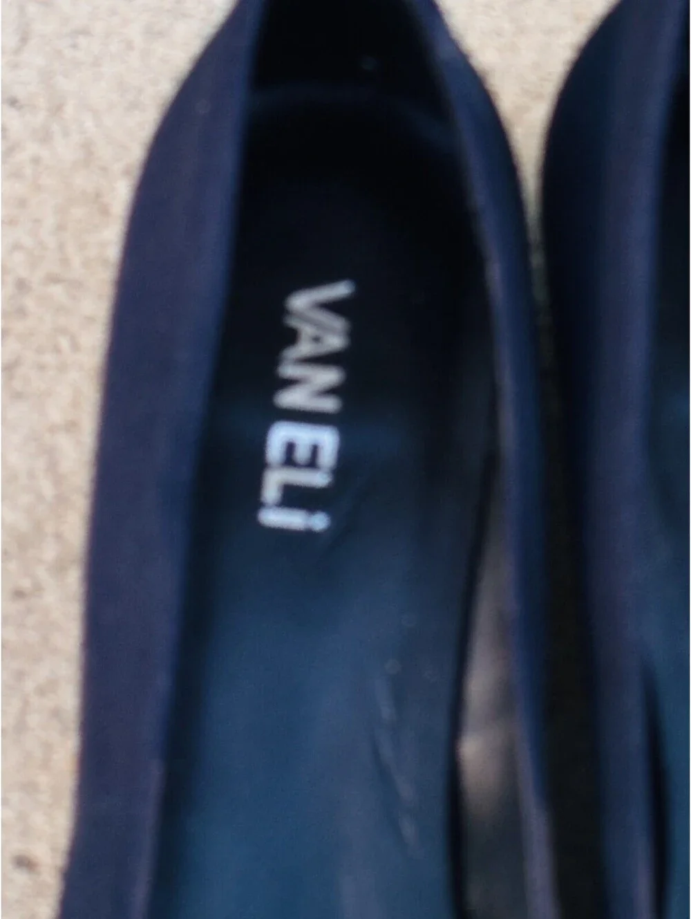 Vaneli navy leather