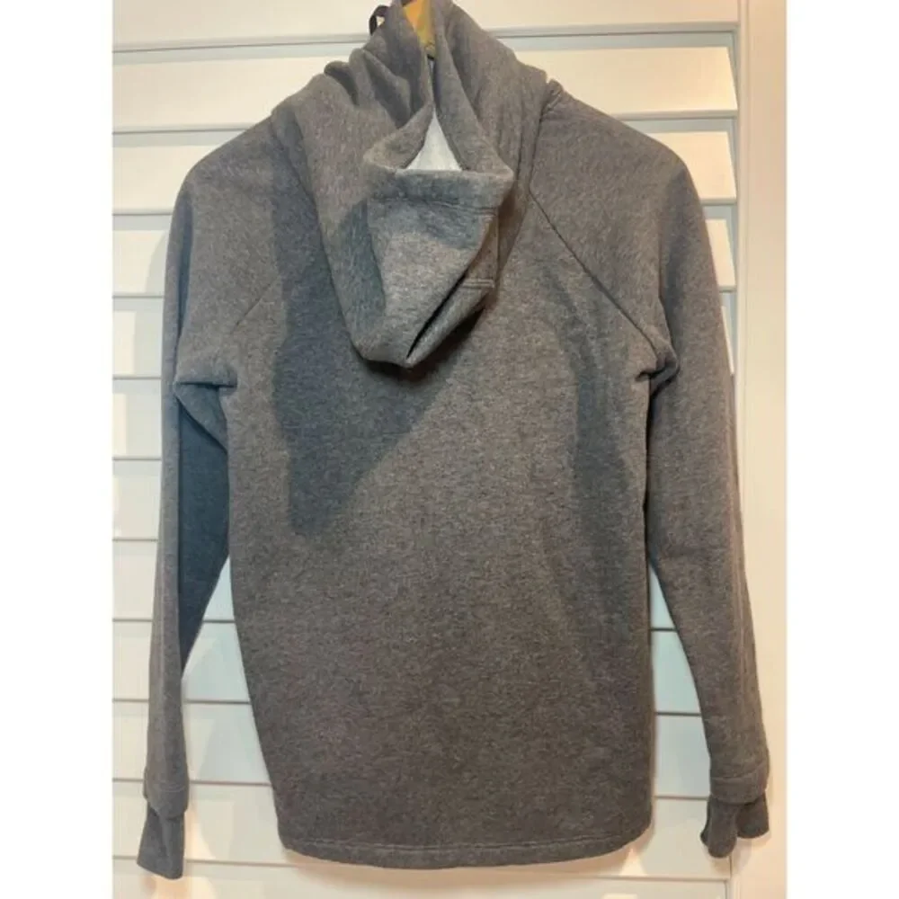 Under Armour gray under