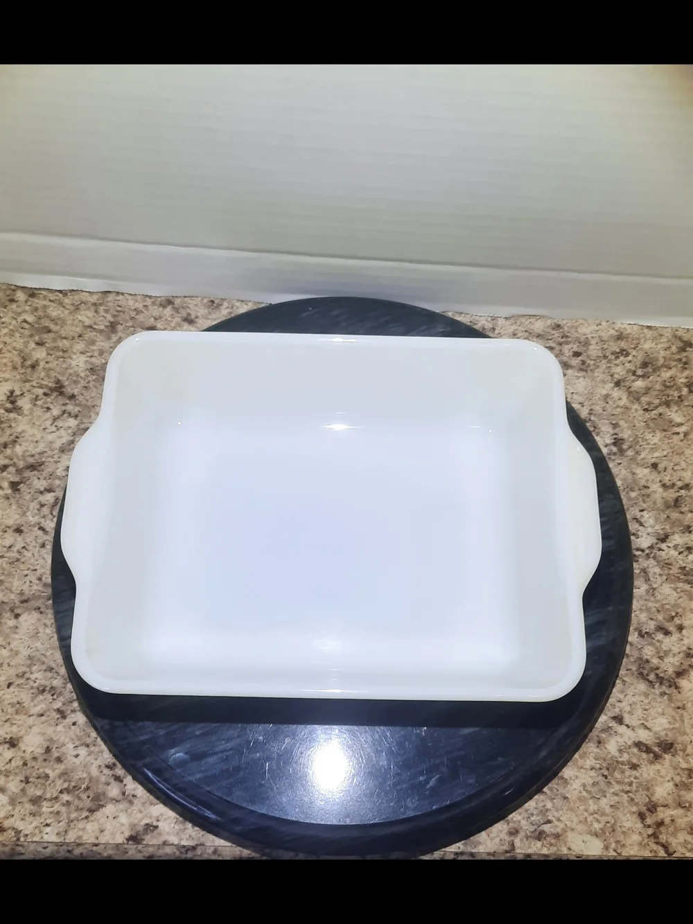 Pyrex vintage yellow