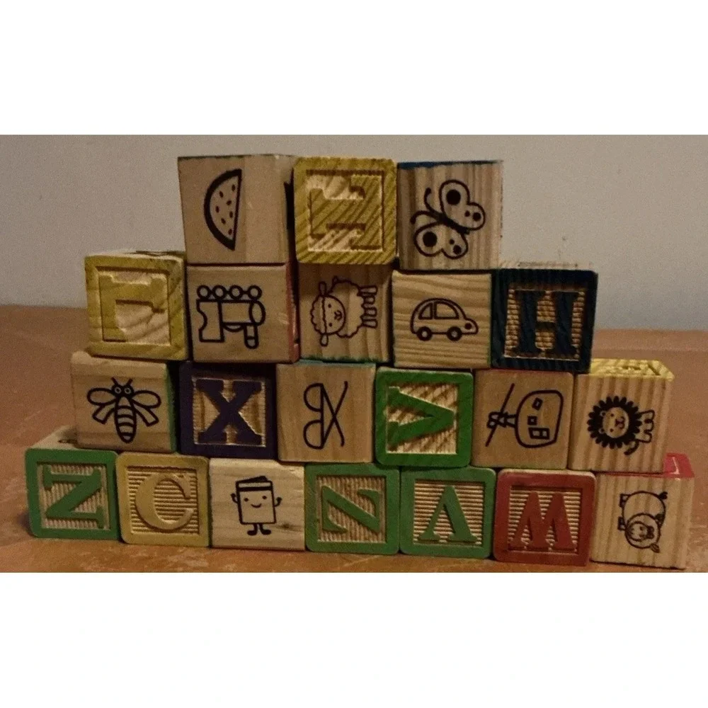 Old Wooden  Blocks Alphabet Letters And  Pictures Lot Of 21 ABC, Missing‎ F & S