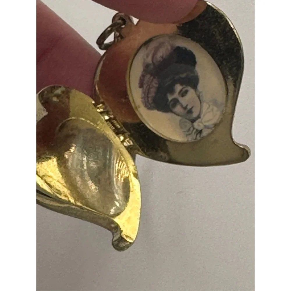 N/A reverse metal