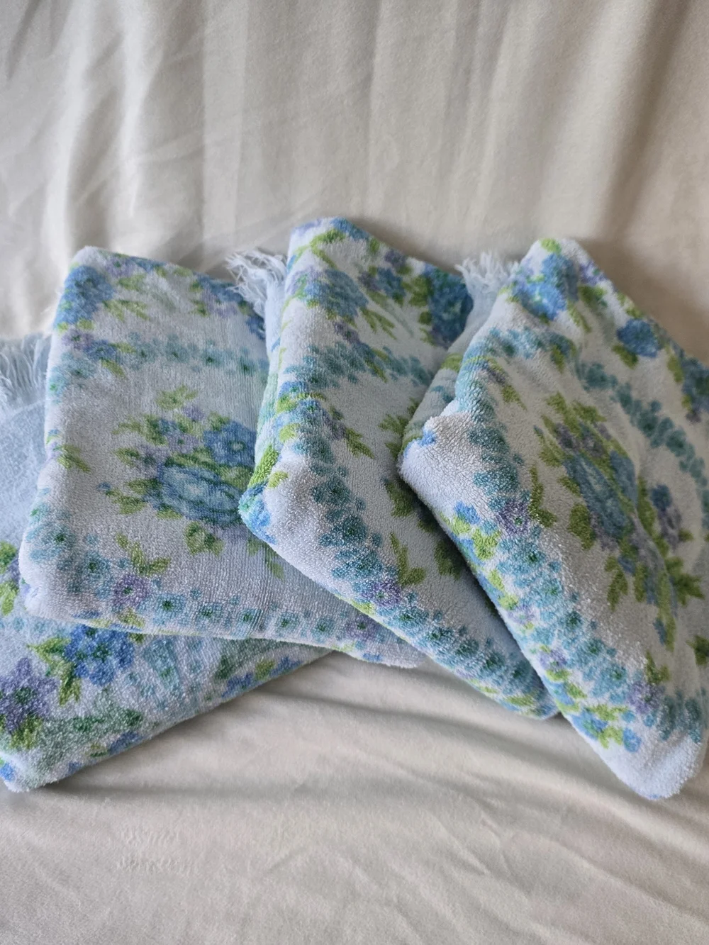 Vintage 70s Blue Floral Cotton Towels - Home Bath - 100% Cotton - Like NEW