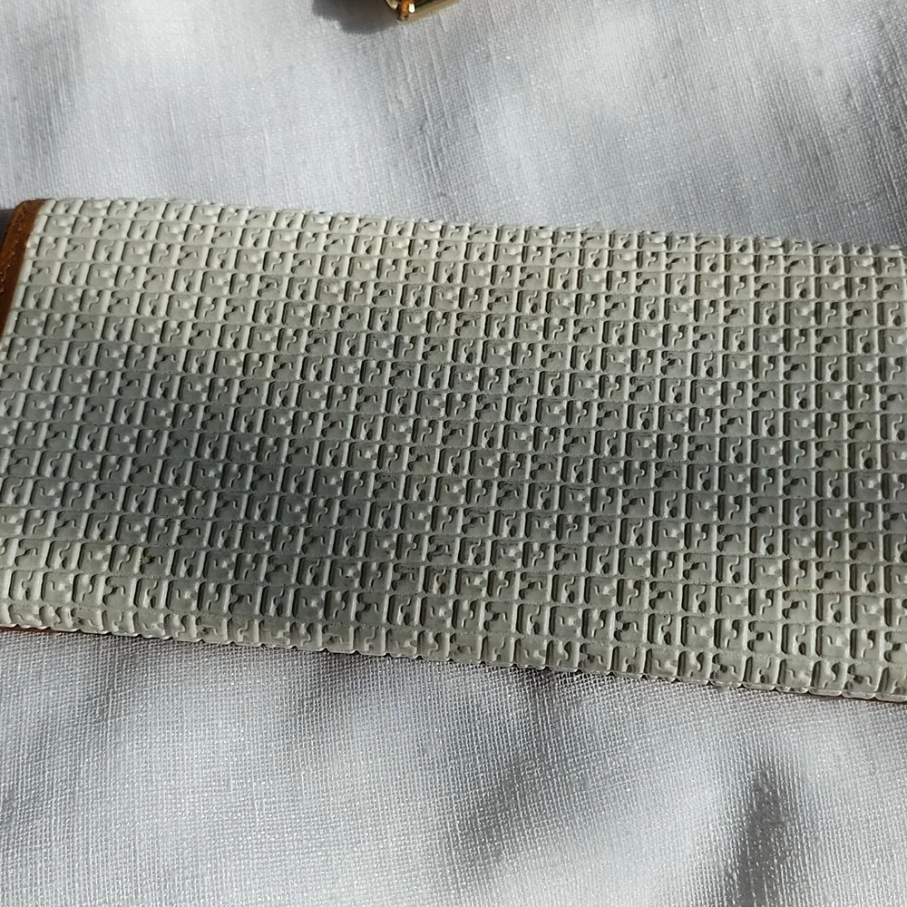 Ted Lapidus sophisticated closure
