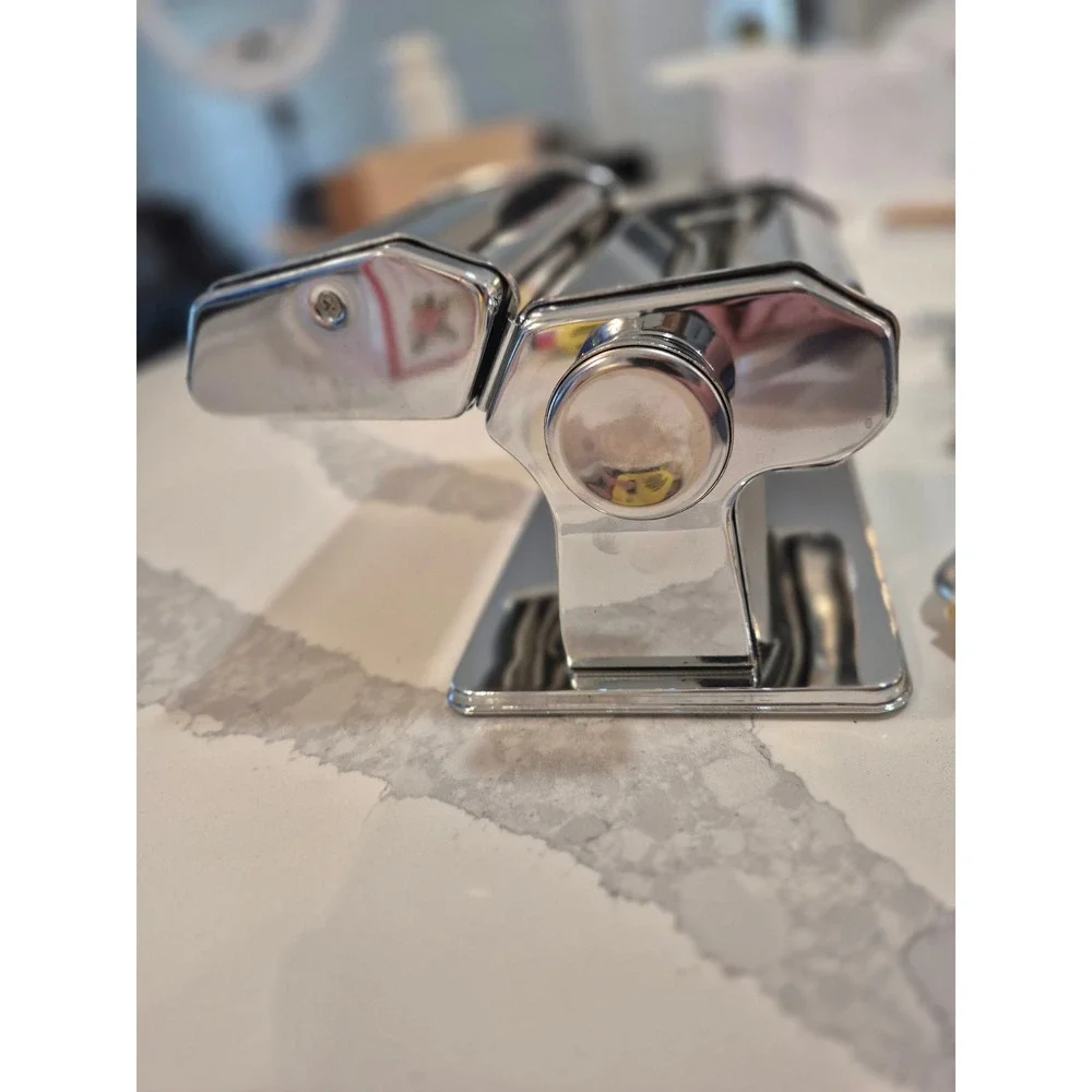 Mica manual pasta