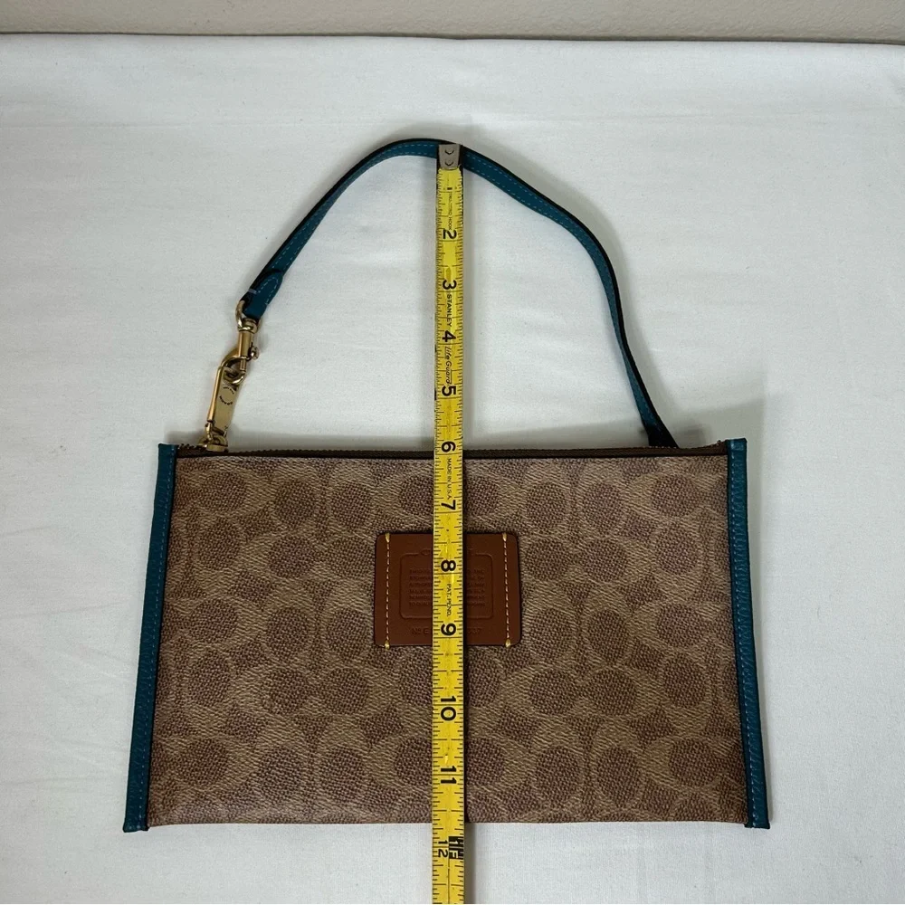 Coach ❤️ excellent
