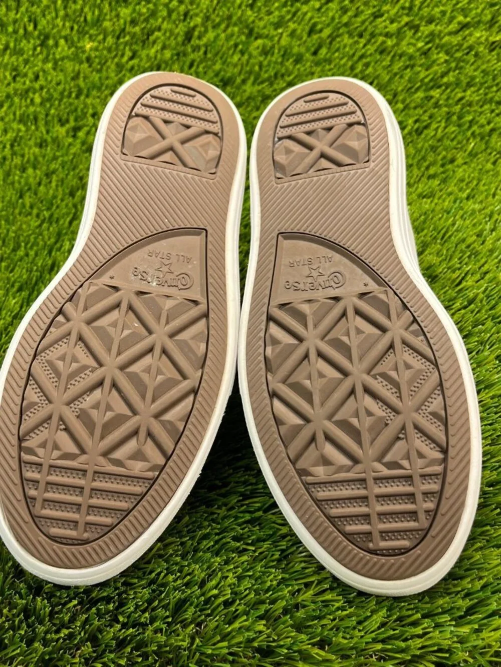 Converse view appear