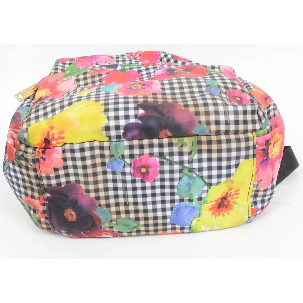 Betsey Johnson inside zipper