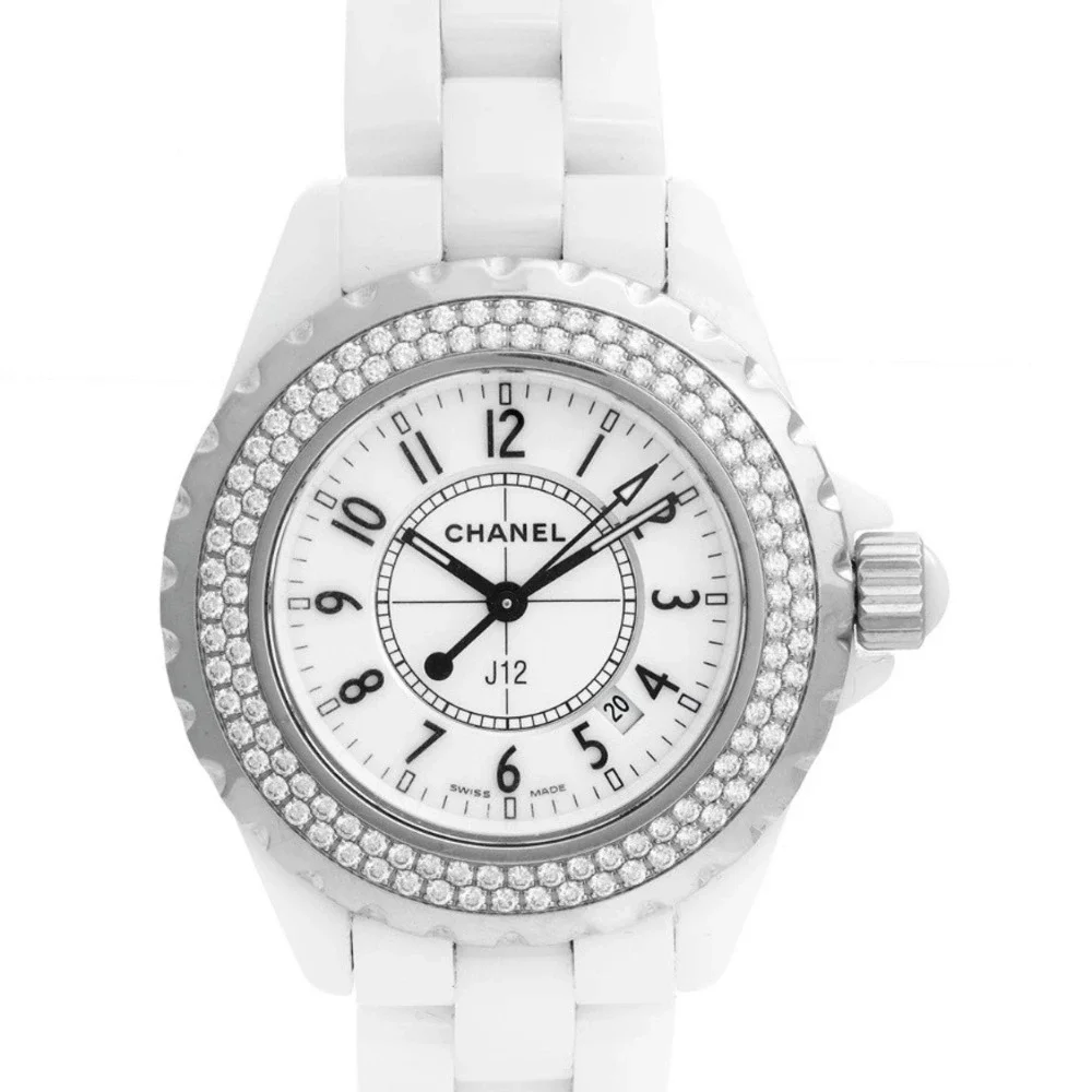 CHANEL dial it